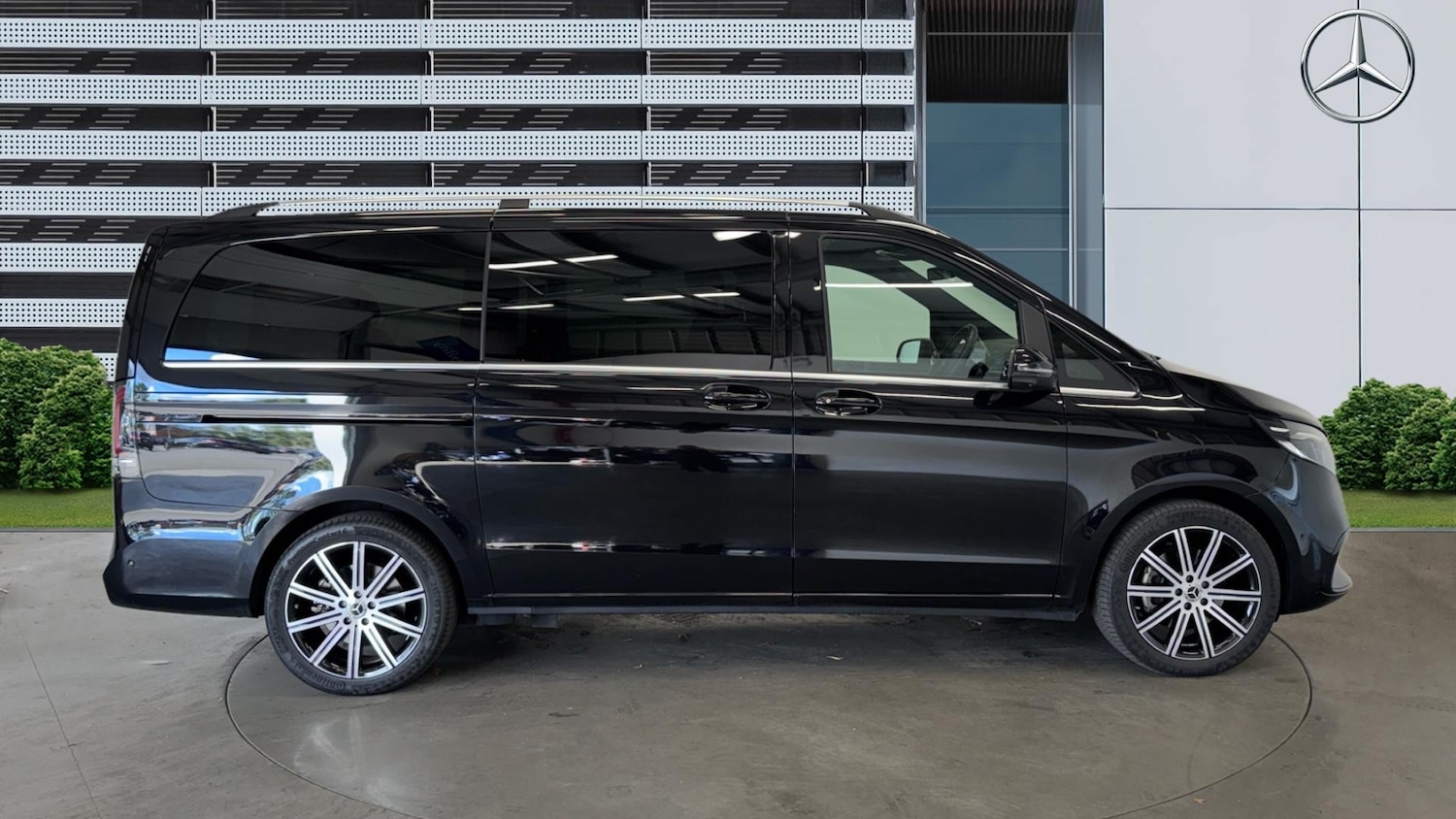 Used Mercedes-Benz V-Class 2024 for sale - 76253049: Photo 5