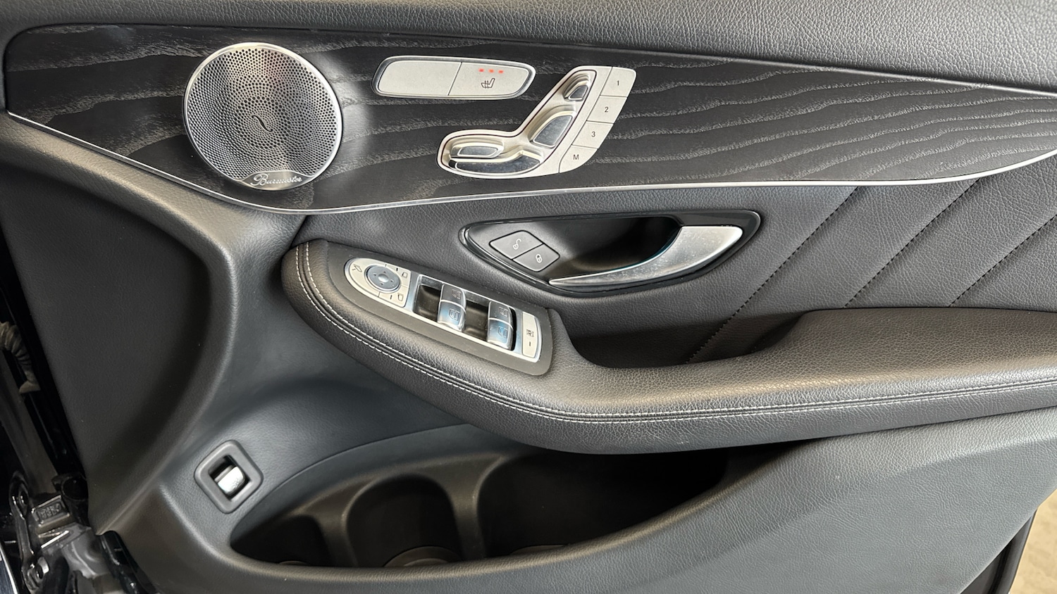 Used Mercedes-Benz GLC 2019 for sale - 78040191: Photo 24