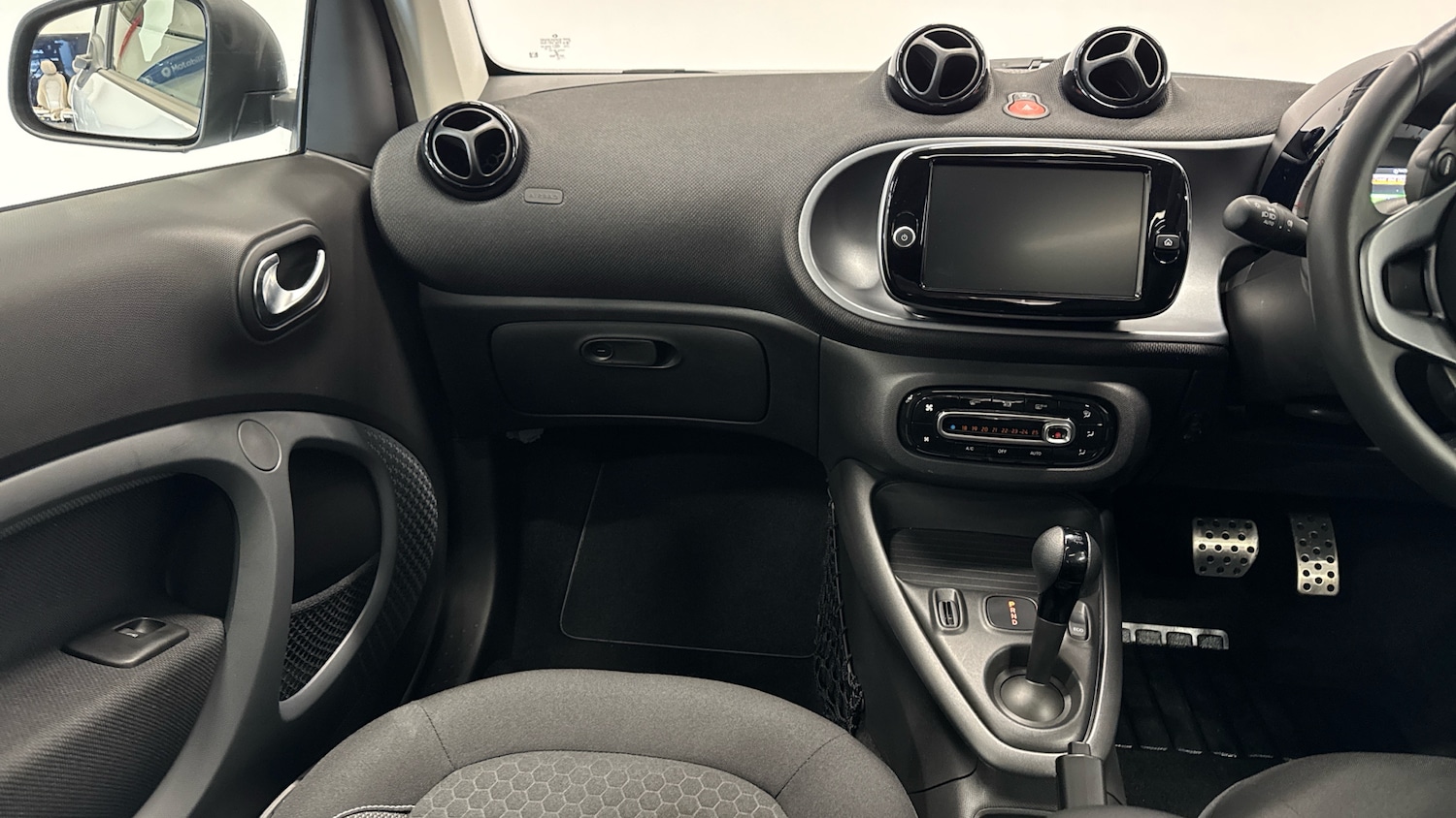 Used smart fortwo 2022 for sale - 77036662: Photo 14