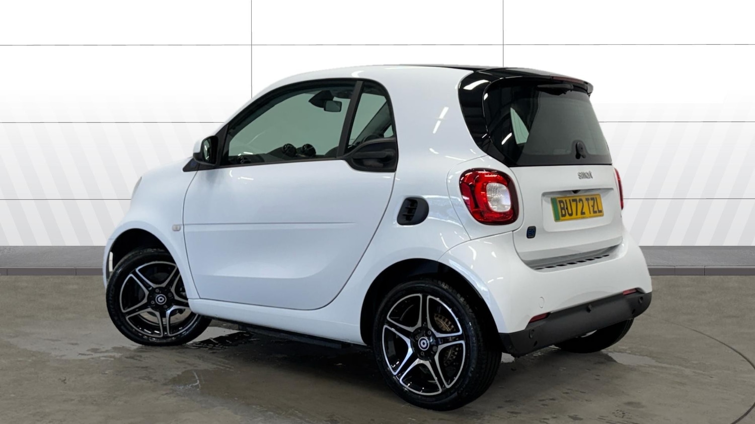 Used smart fortwo 2022 for sale - 77036662: Photo 2