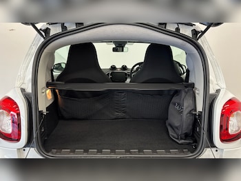 Used smart fortwo 2022 for sale - 77036662: Photo