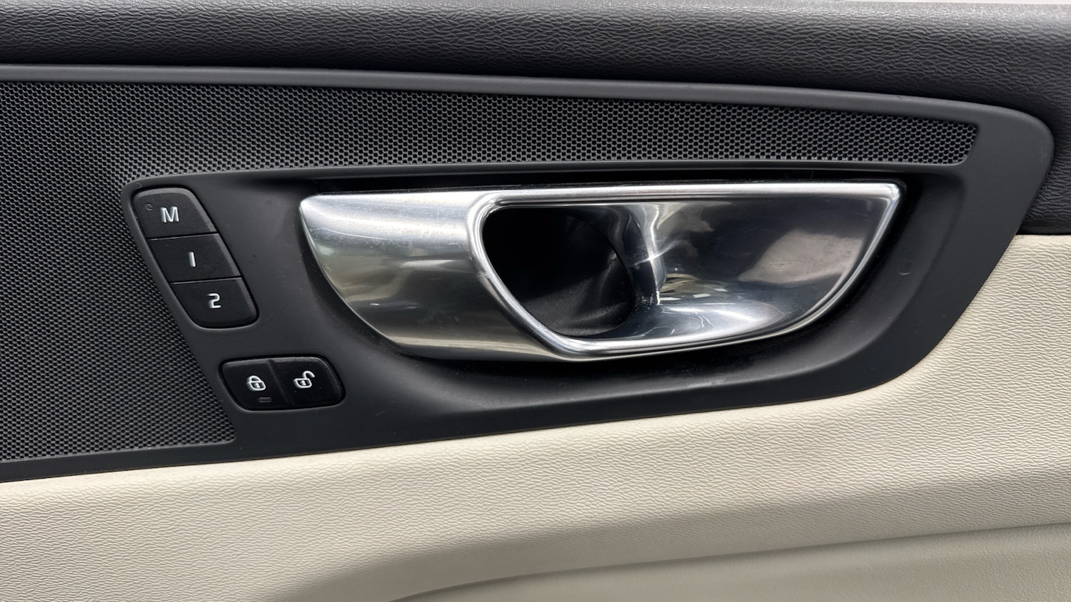 Used Volvo XC60 2021 for sale - 76576497: Photo 24