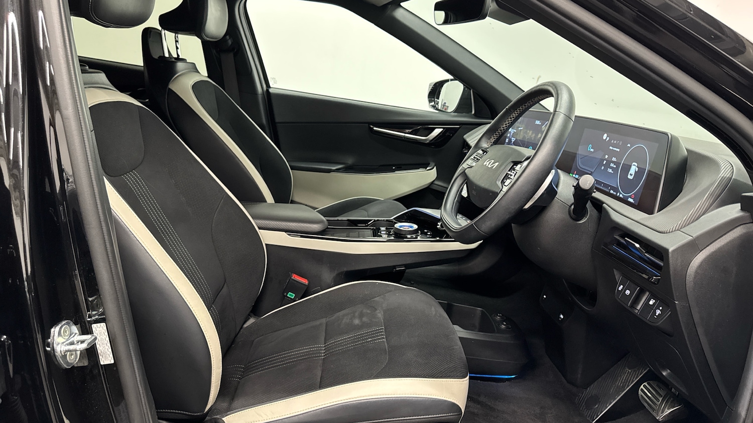 Used Kia EV6 2022 for sale - 76736404: Photo 27