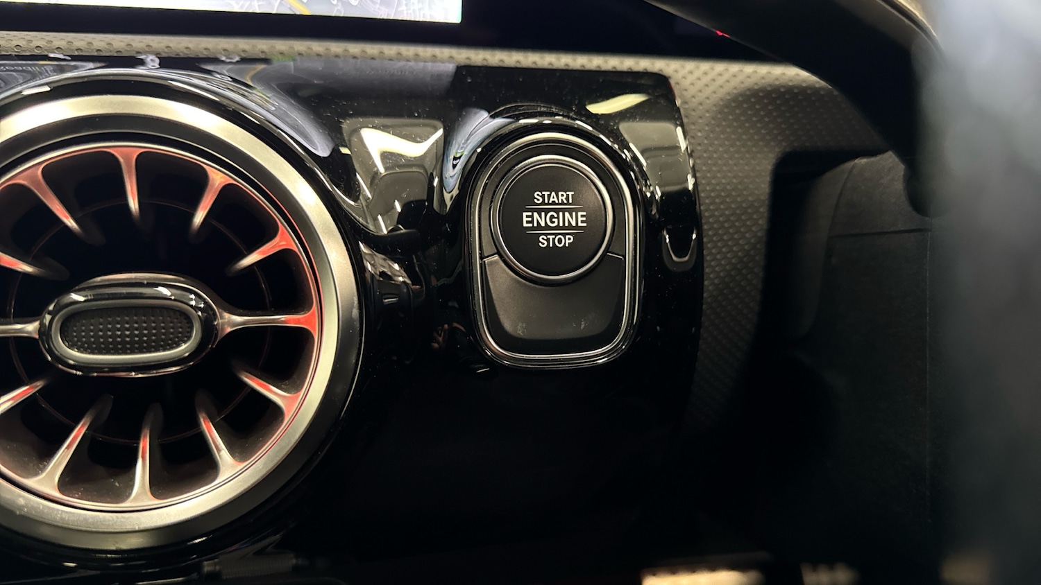 Used Mercedes-Benz CLA 2022 for sale - 76921188: Photo 32