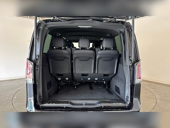 Used Mercedes-Benz V-Class 2024 for sale - 75919444: Photo