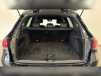 Used Mercedes-Benz GLC 2019 for sale - 75730627: Photo