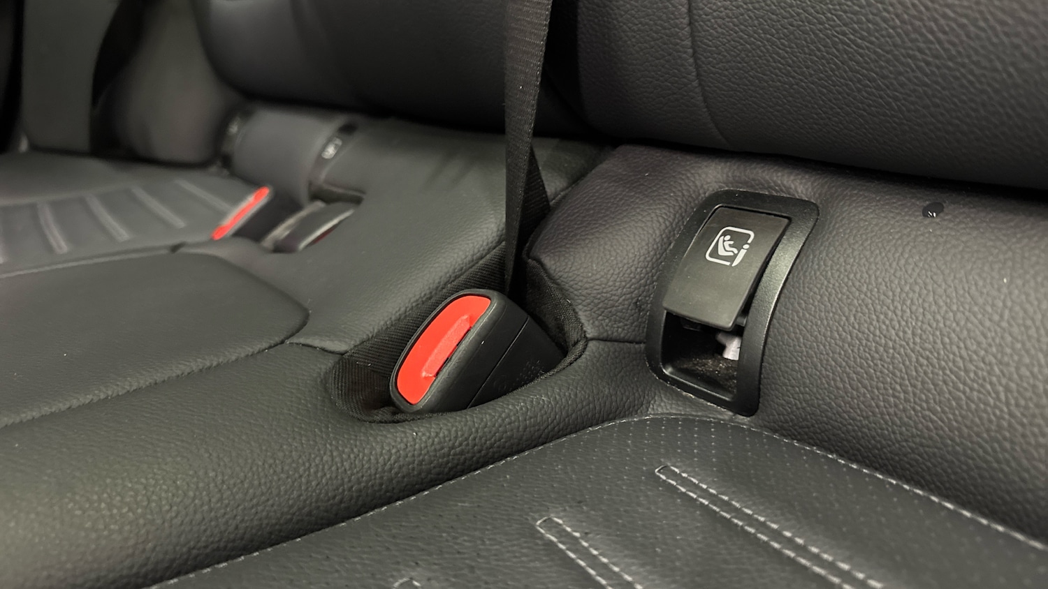 Used Mercedes-Benz C Class 2024 for sale - 76707648: Photo 17