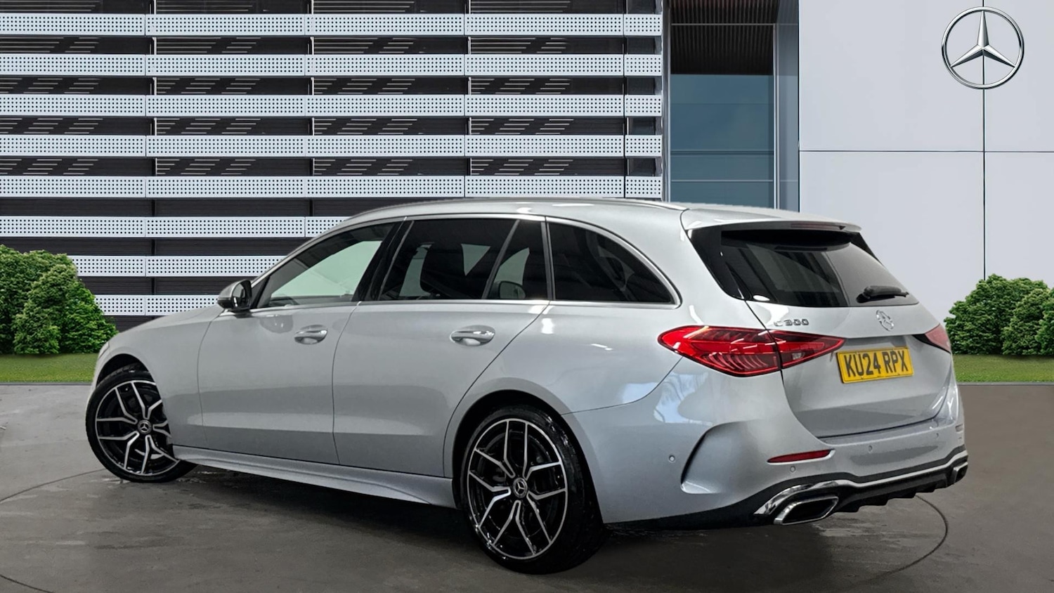 Used Mercedes-Benz C Class 2024 for sale - 76707648: Photo 2