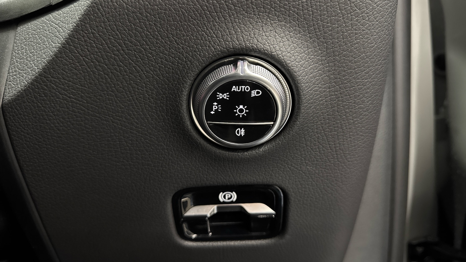 Used Mercedes-Benz GLC 2024 for sale - 76960672: Photo 28