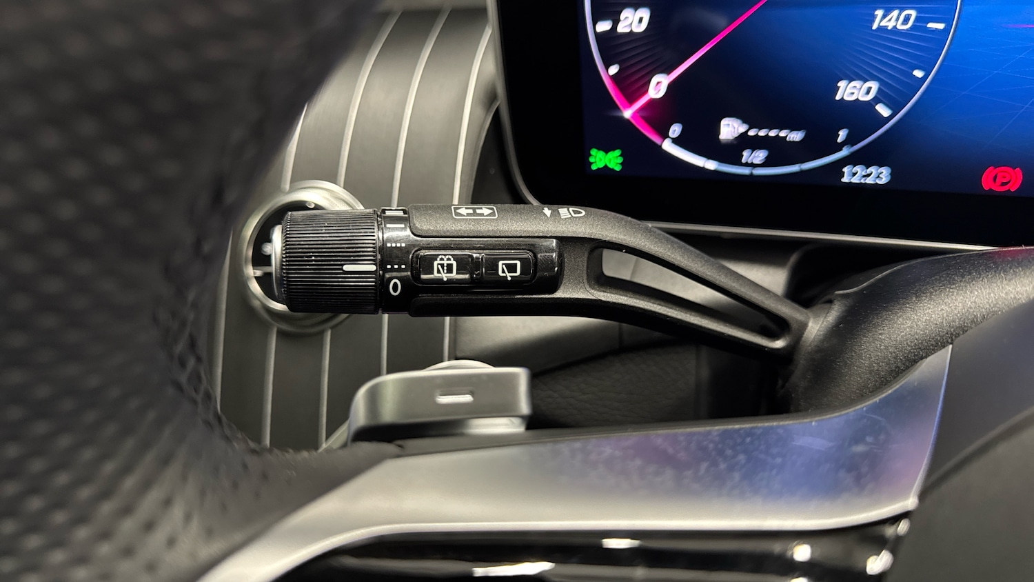 Used Mercedes-Benz GLC 2024 for sale - 76960672: Photo 31