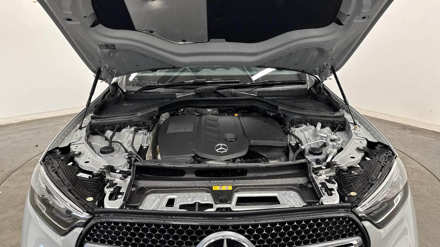 Used Mercedes-Benz GLC 2024 for sale - 76960672: Photo 8