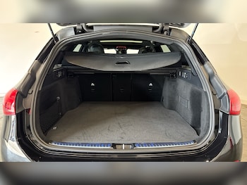 Used Mercedes-Benz C Class 2025 for sale - 79404585: Photo
