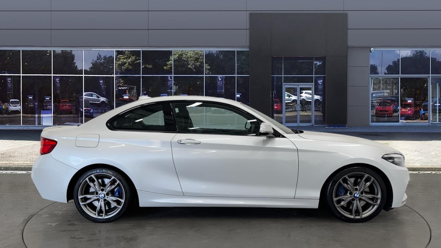 Used BMW 2 Series 2017 for sale - 76117299: Photo 5