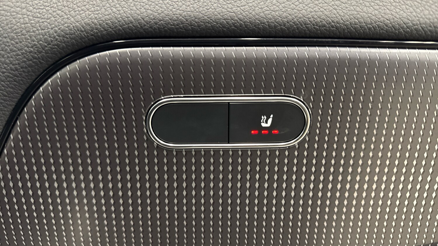 Used Mercedes-Benz GLA 2020 for sale - 76627809: Photo 24