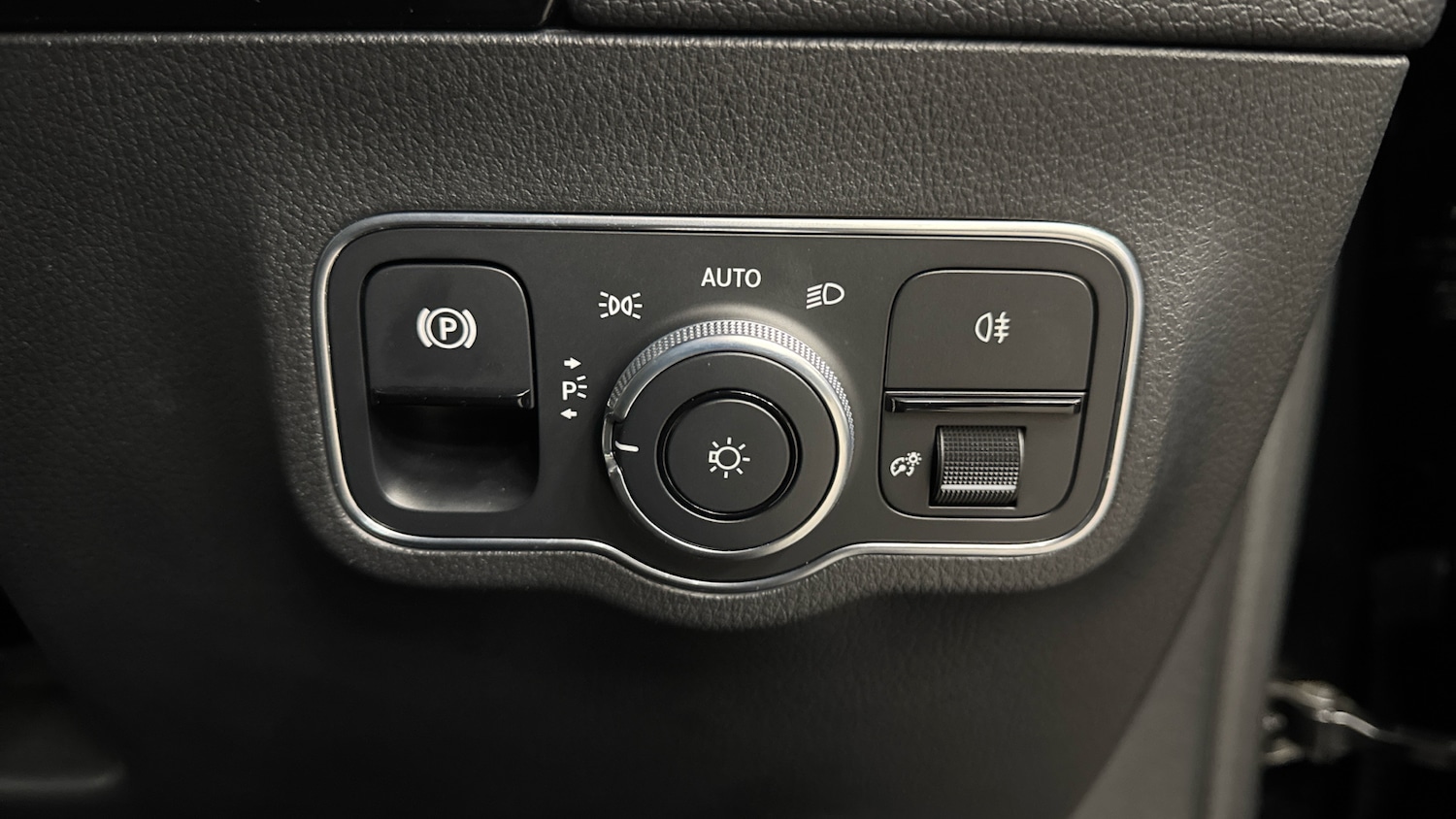 Used Mercedes-Benz GLA 2020 for sale - 76627809: Photo 28