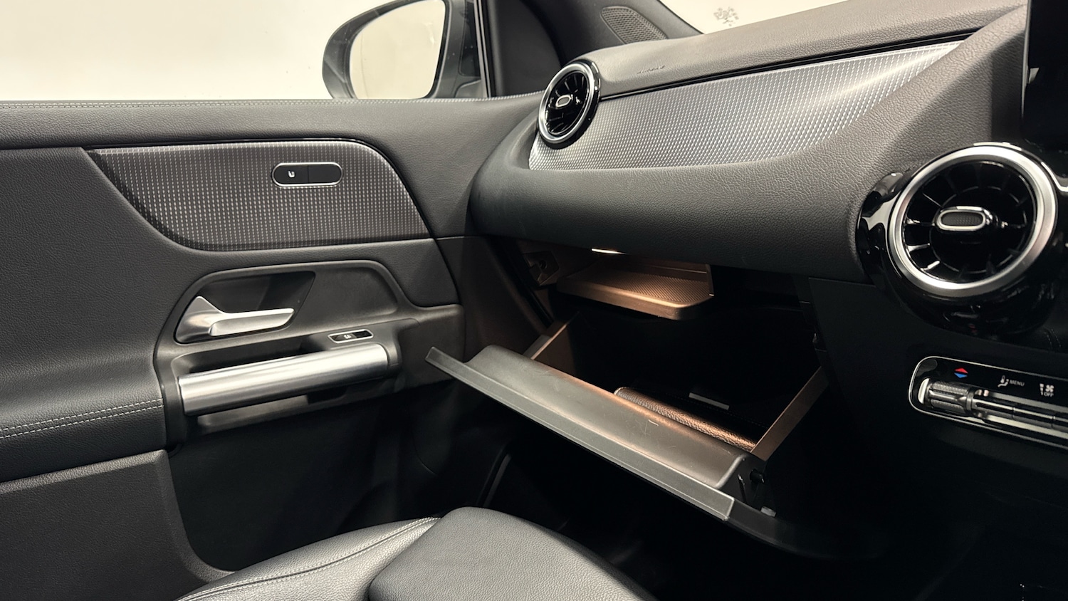 Used Mercedes-Benz GLA 2020 for sale - 76627809: Photo 36