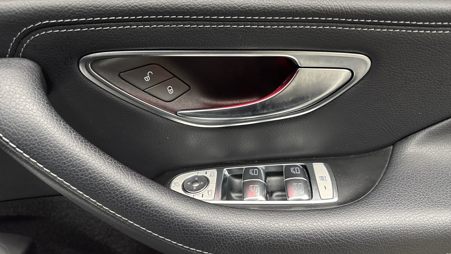 Used Mercedes-Benz CLS 2018 for sale - 76734382: Photo 24