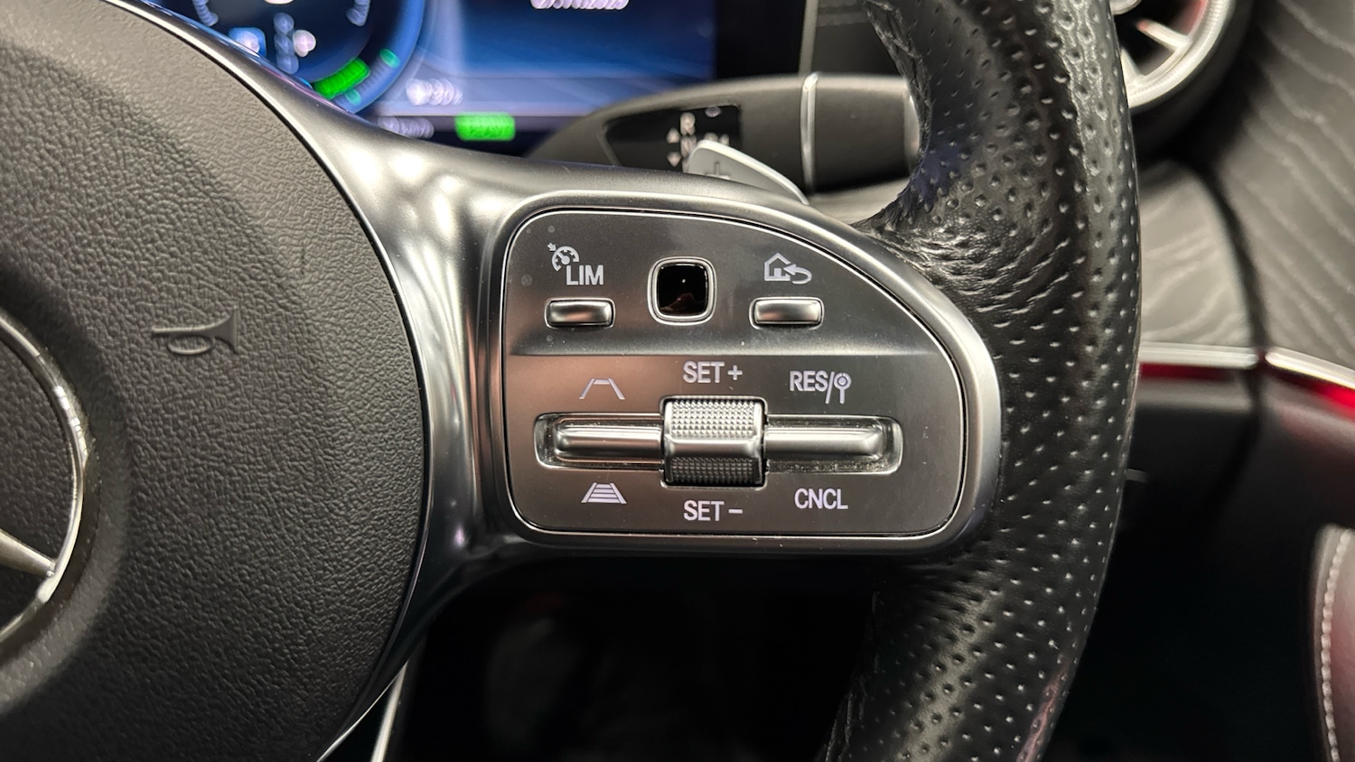 Used Mercedes-Benz CLS 2018 for sale - 76734382: Photo 30