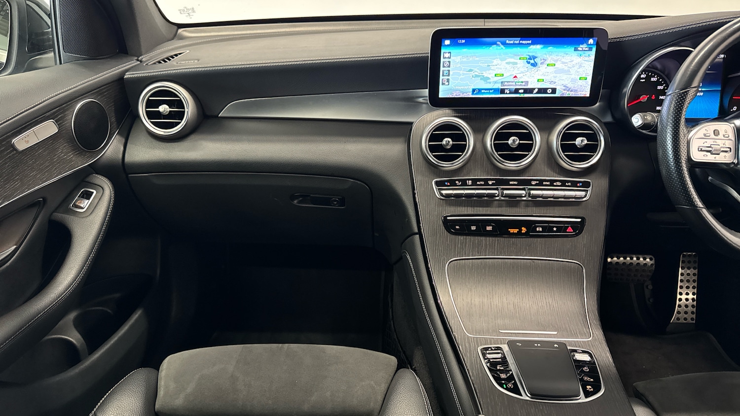 Used Mercedes-Benz GLC 2019 for sale - 76418144: Photo 14