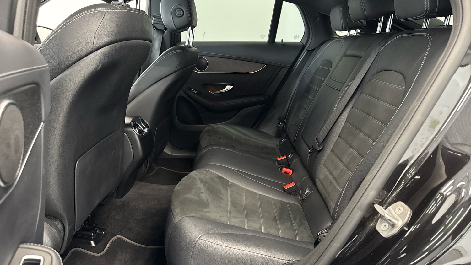 Used Mercedes-Benz GLC 2019 for sale - 76418144: Photo 16