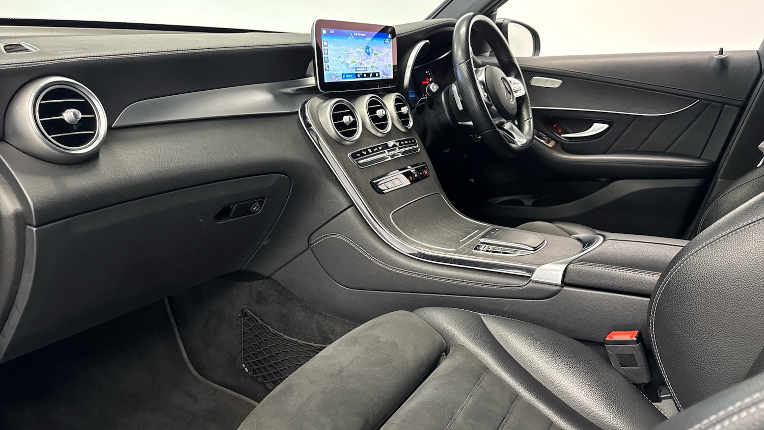 Used Mercedes-Benz GLC 2019 for sale - 76418144: Photo 9