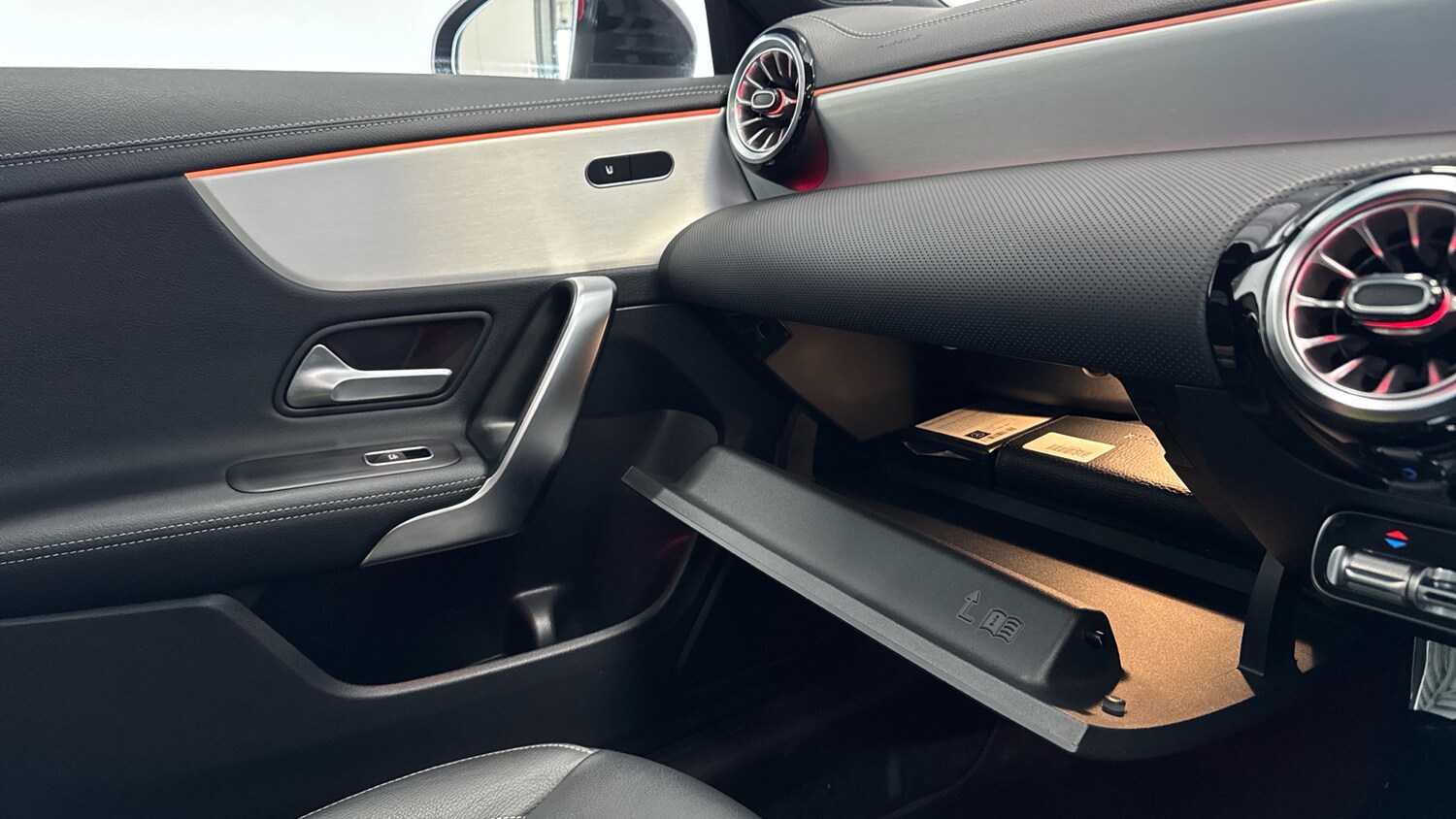 Used Mercedes-Benz CLA 2022 for sale - 78039175: Photo 36