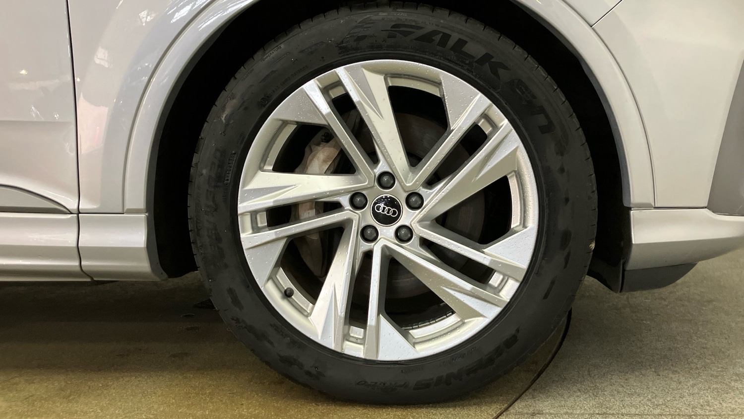 Used Audi Q7 2021 for sale - 76738654: Photo 5