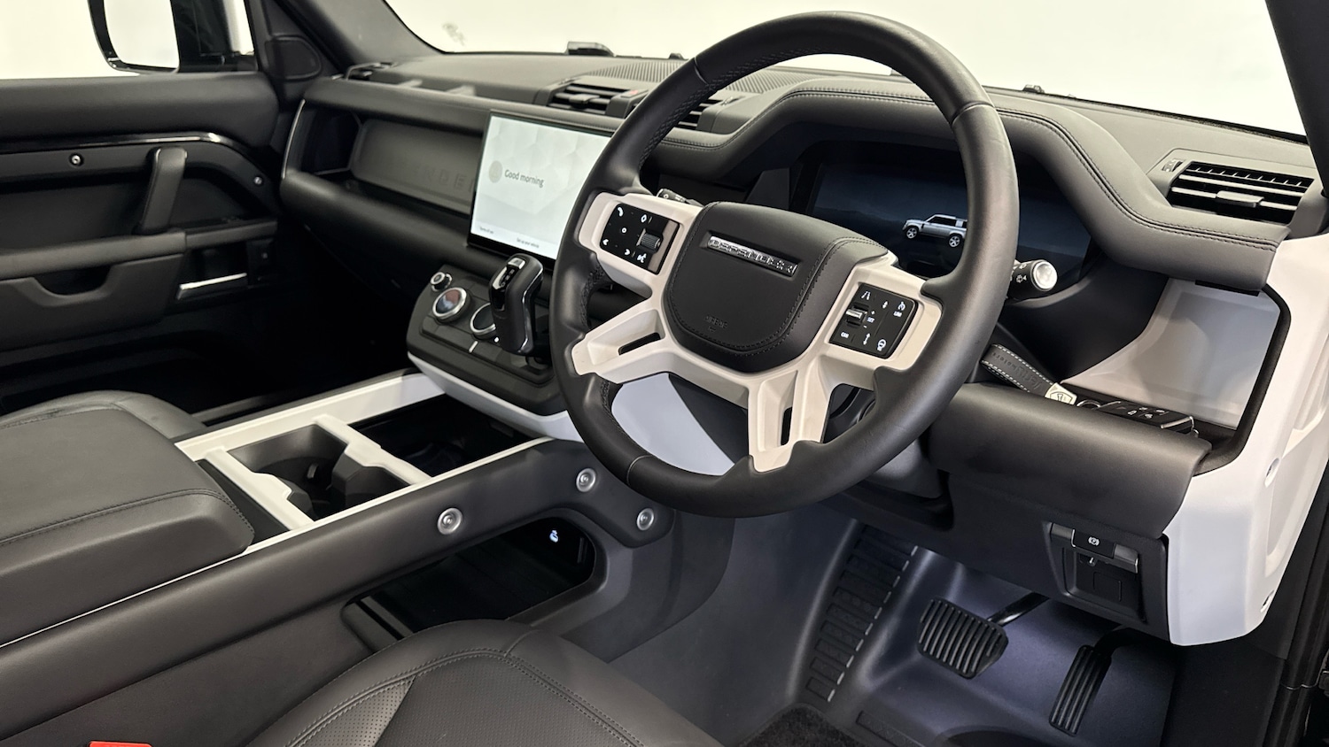 Used Land Rover Defender 2025 for sale - 76413255: Photo 11