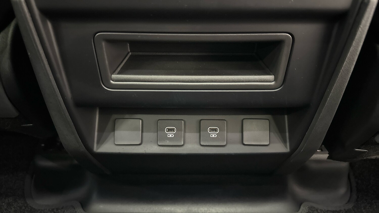 Used Land Rover Defender 2025 for sale - 76413255: Photo 21