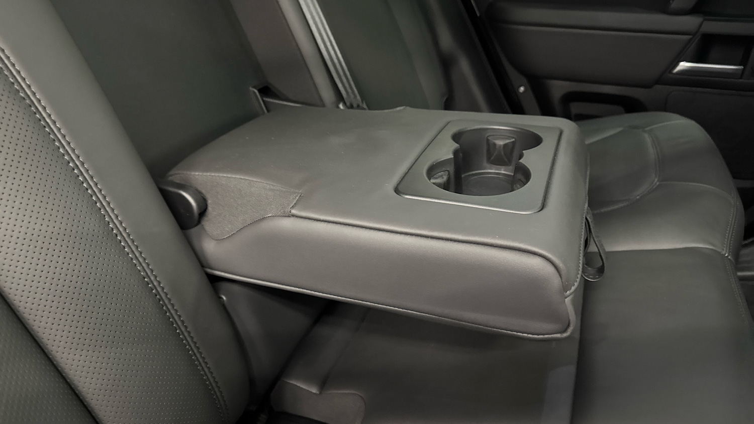 Used Land Rover Defender 2025 for sale - 76413255: Photo 23