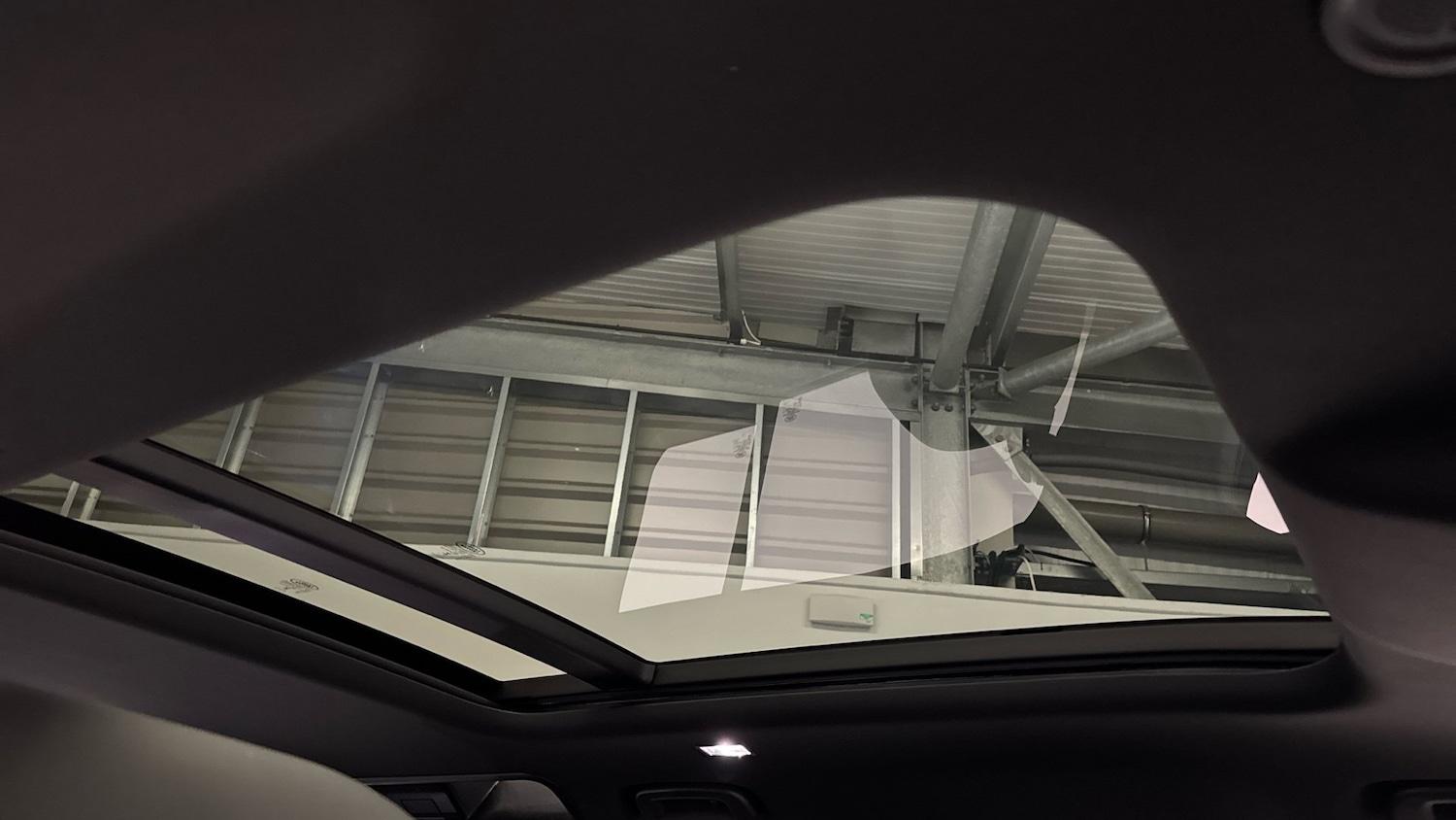 Used Land Rover Defender 2025 for sale - 76413255: Photo 28