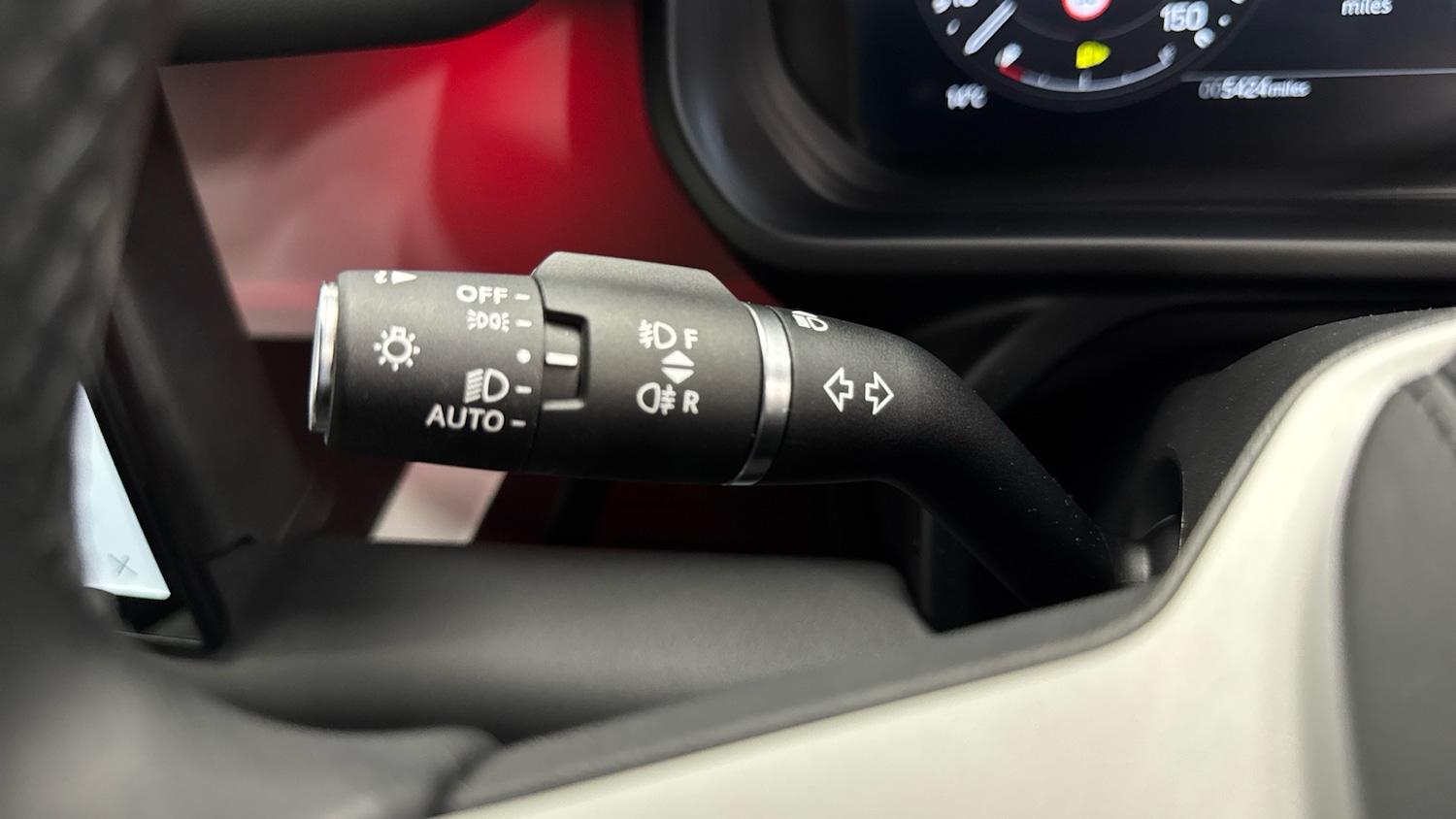 Used Land Rover Defender 2025 for sale - 76413255: Photo 31