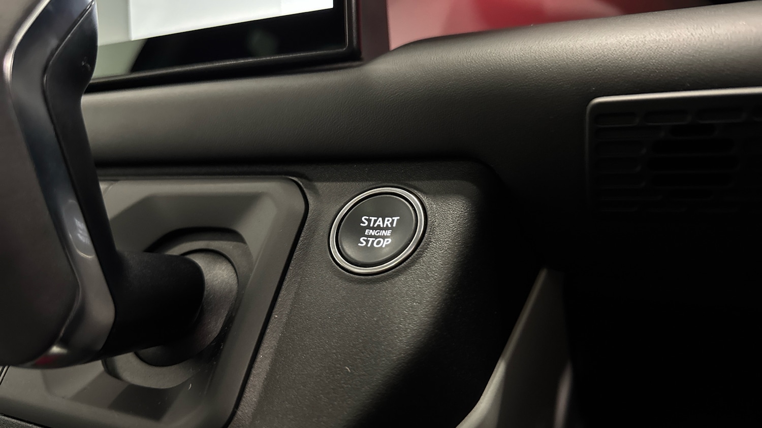 Used Land Rover Defender 2025 for sale - 76413255: Photo 33