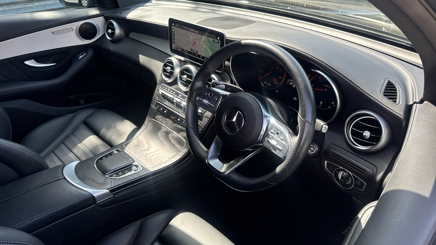 Used Mercedes-Benz GLC 2023 for sale - 76449502: Photo 11