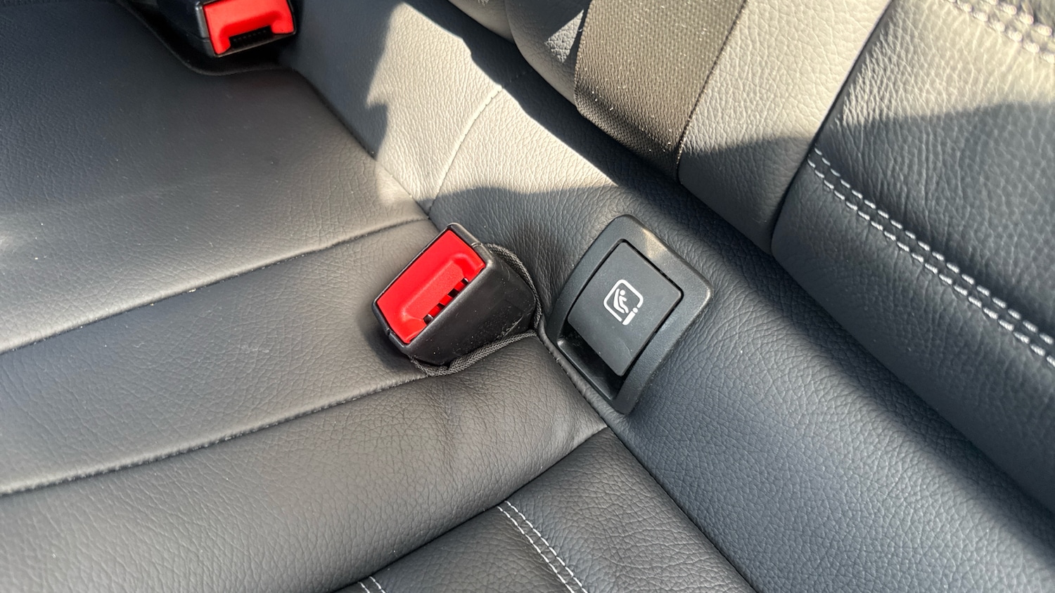 Used Mercedes-Benz GLC 2023 for sale - 76449502: Photo 17