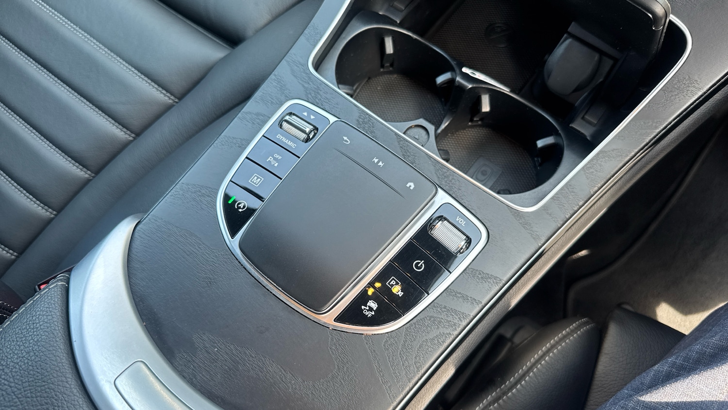 Used Mercedes-Benz GLC 2023 for sale - 76449502: Photo 32