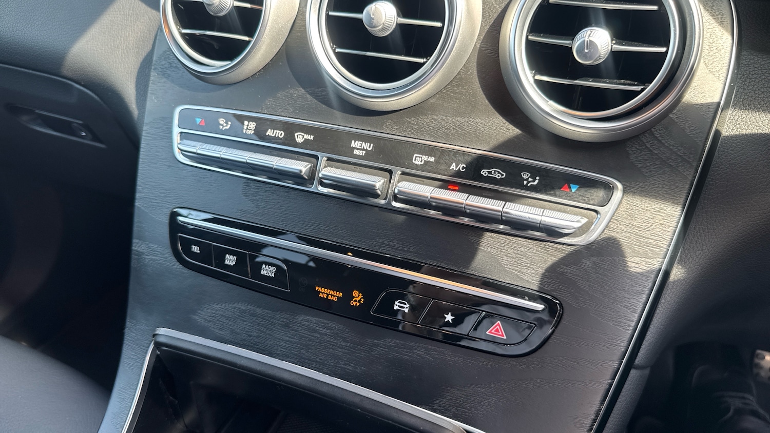 Used Mercedes-Benz GLC 2023 for sale - 76449502: Photo 33