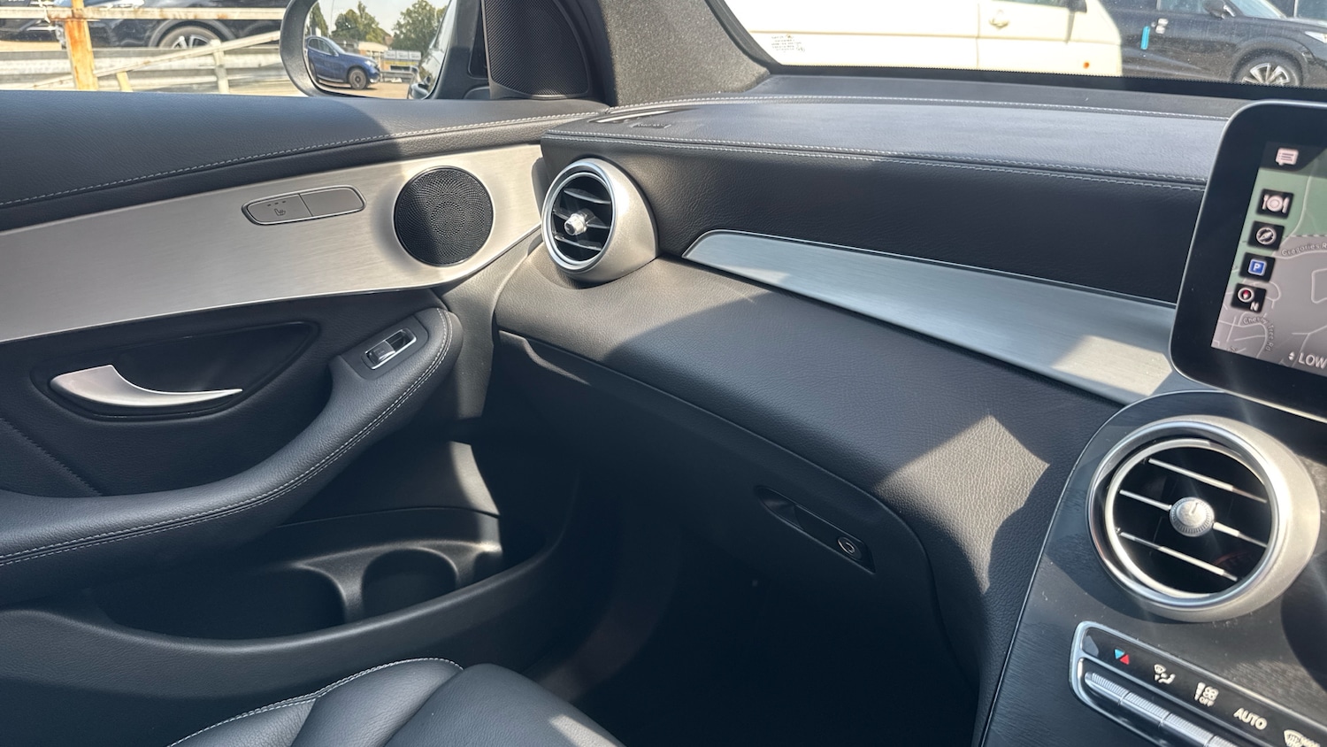 Used Mercedes-Benz GLC 2023 for sale - 76449502: Photo 34