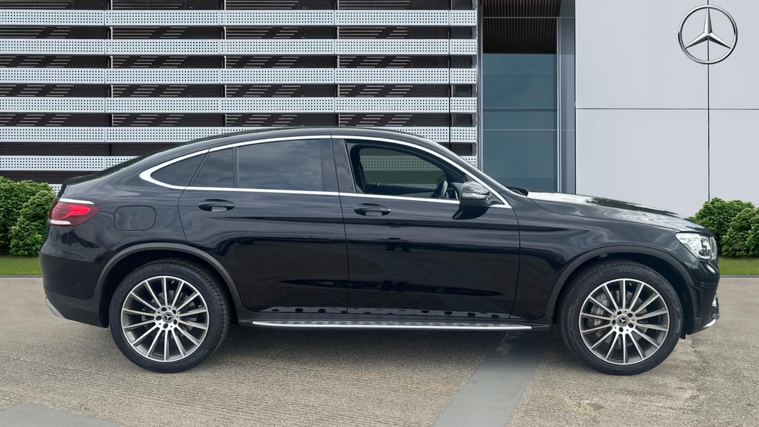 Used Mercedes-Benz GLC 2023 for sale - 76449502: Photo 5