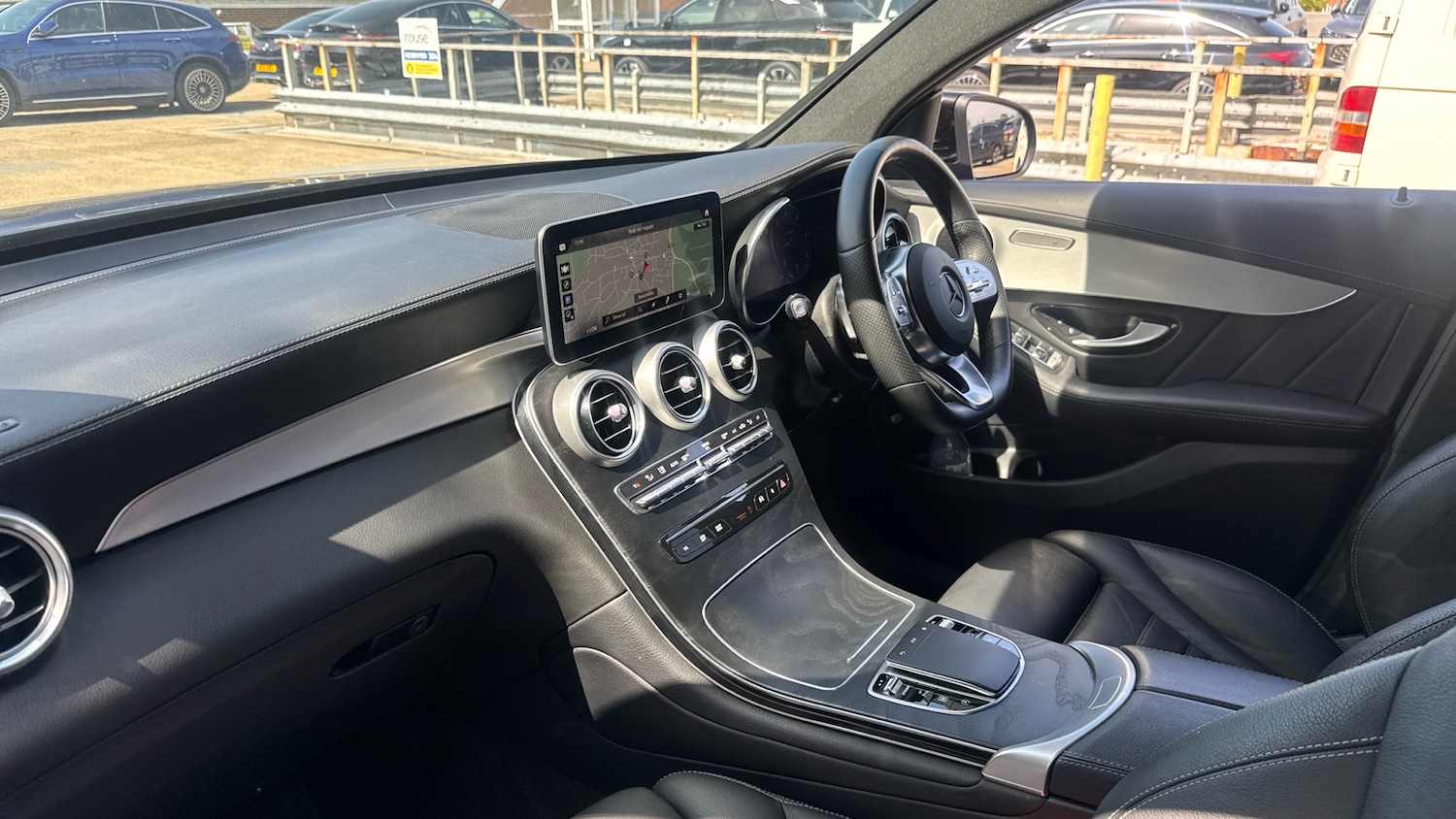 Used Mercedes-Benz GLC 2023 for sale - 76449502: Photo 9