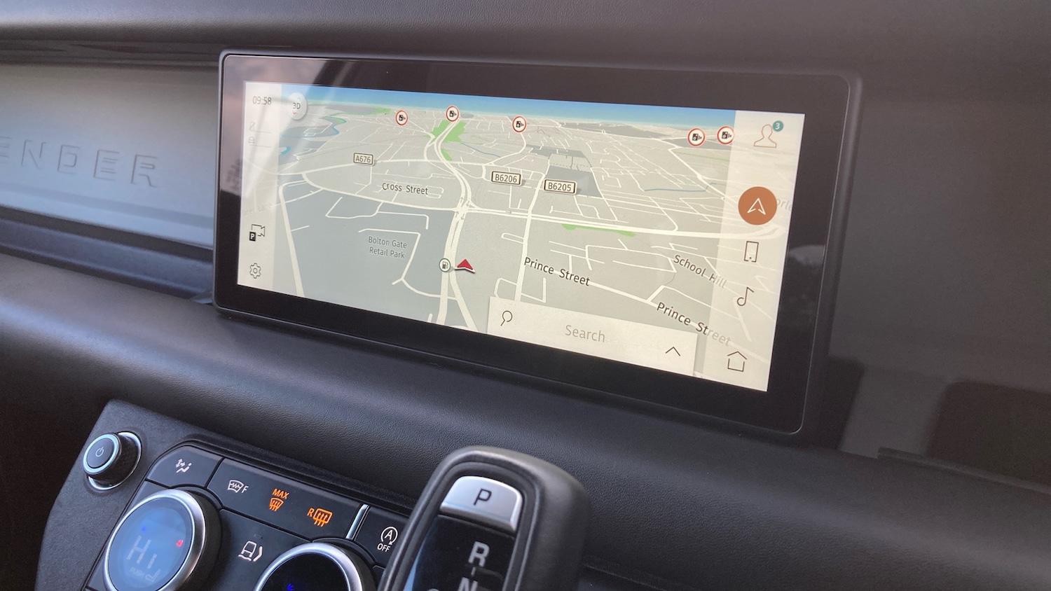 Used Land Rover Defender 2021 for sale - 77353532: Photo 11