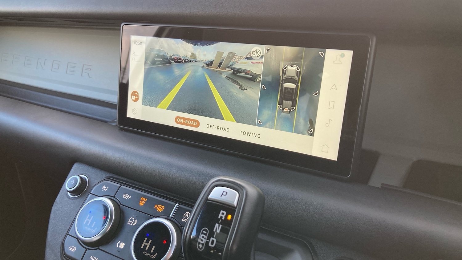 Used Land Rover Defender 2021 for sale - 77353532: Photo 12