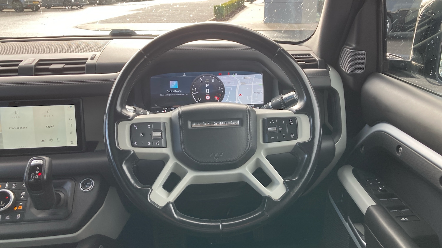 Used Land Rover Defender 2021 for sale - 77353532: Photo 15