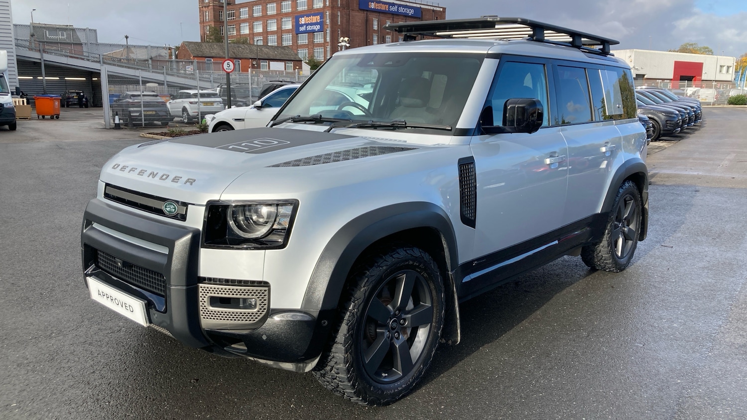 Used Land Rover Defender 2021 for sale - 77353532: Photo 30