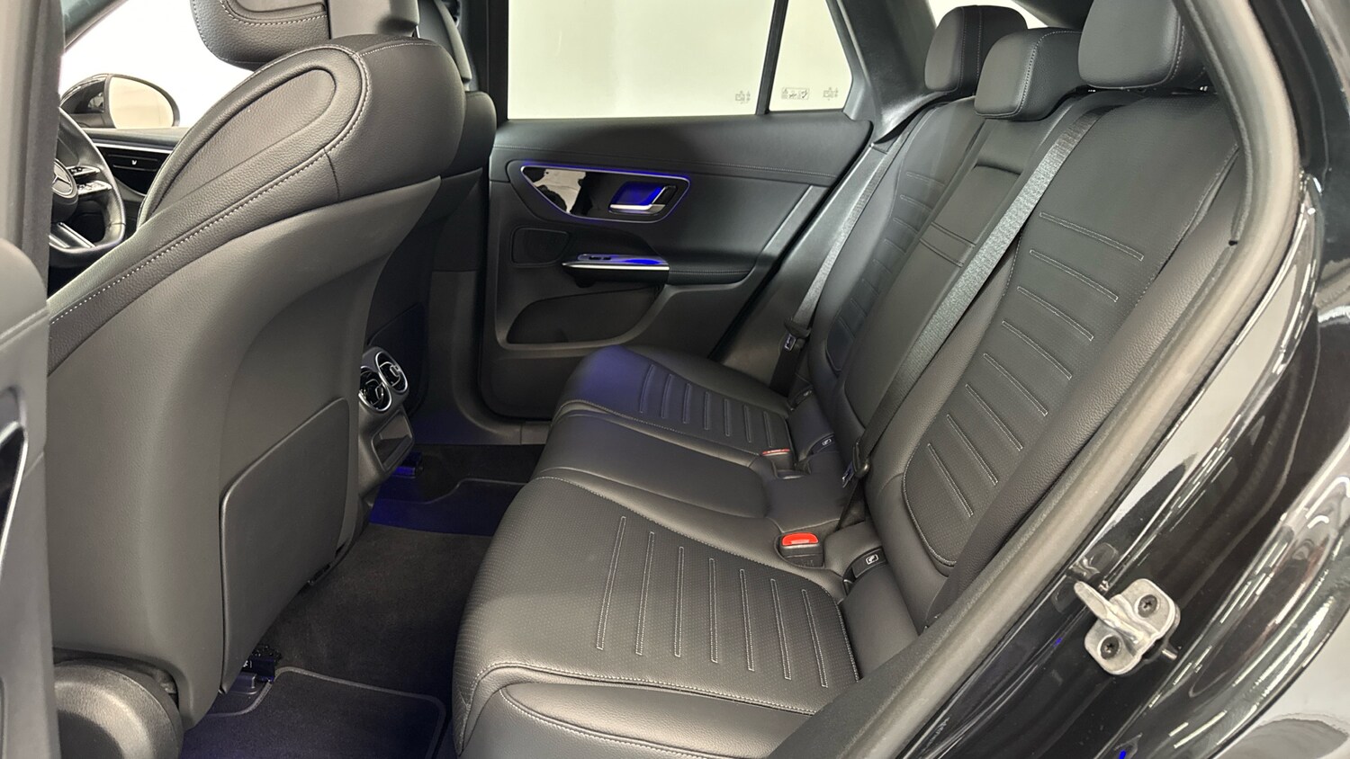 Used Mercedes-Benz GLC 2023 for sale - 78025231: Photo 16