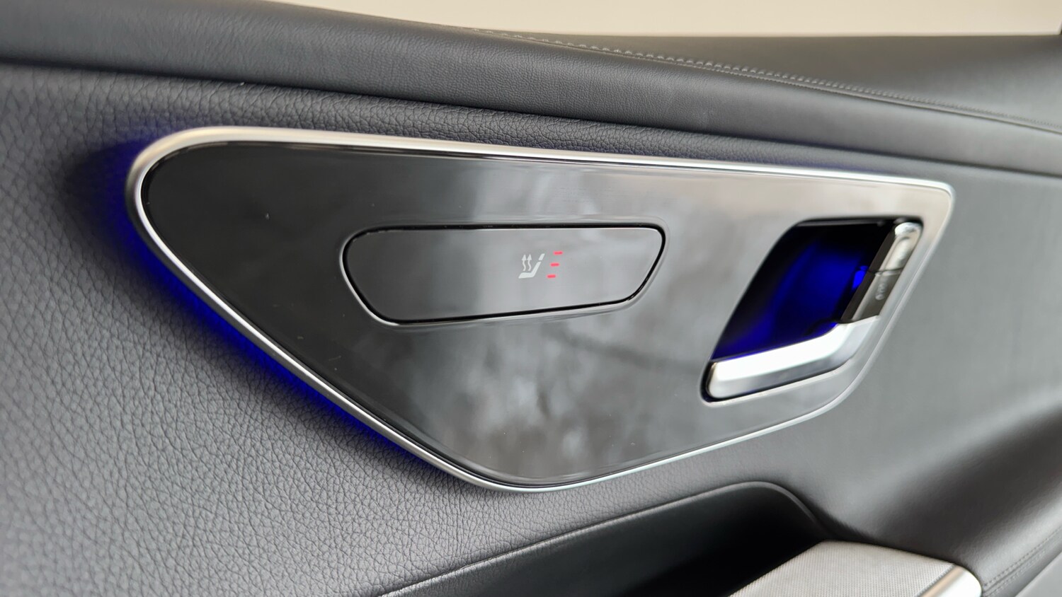 Used Mercedes-Benz GLC 2023 for sale - 78025231: Photo 23