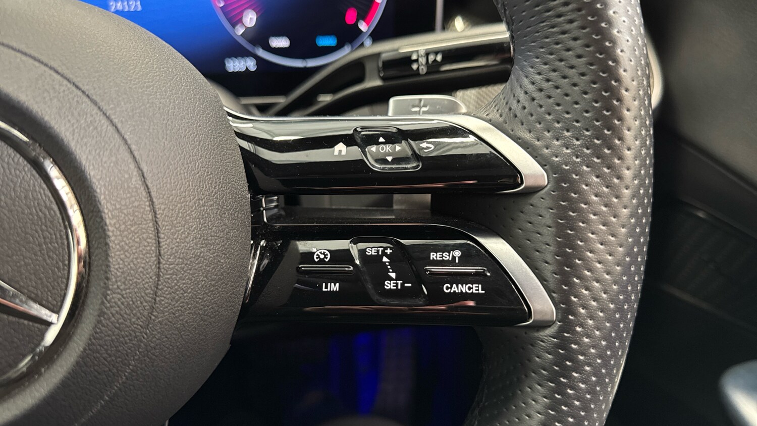 Used Mercedes-Benz GLC 2023 for sale - 78025231: Photo 29