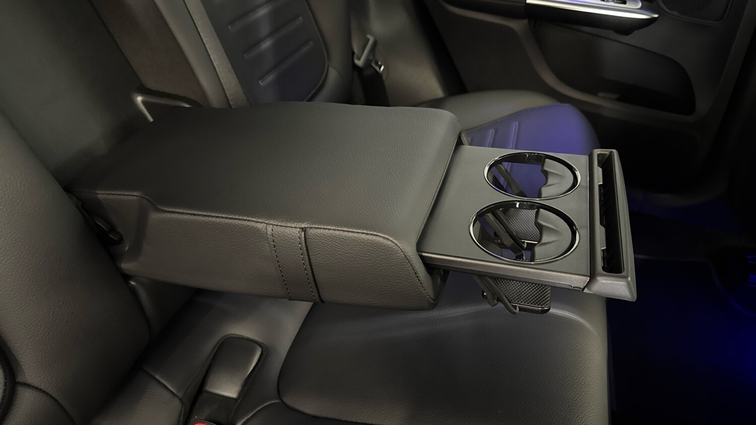 Used Mercedes-Benz GLC 2023 for sale - 78025231: Photo 41