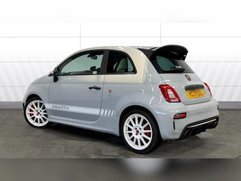Used Abarth 695 2021 for sale - 77154283: Photo