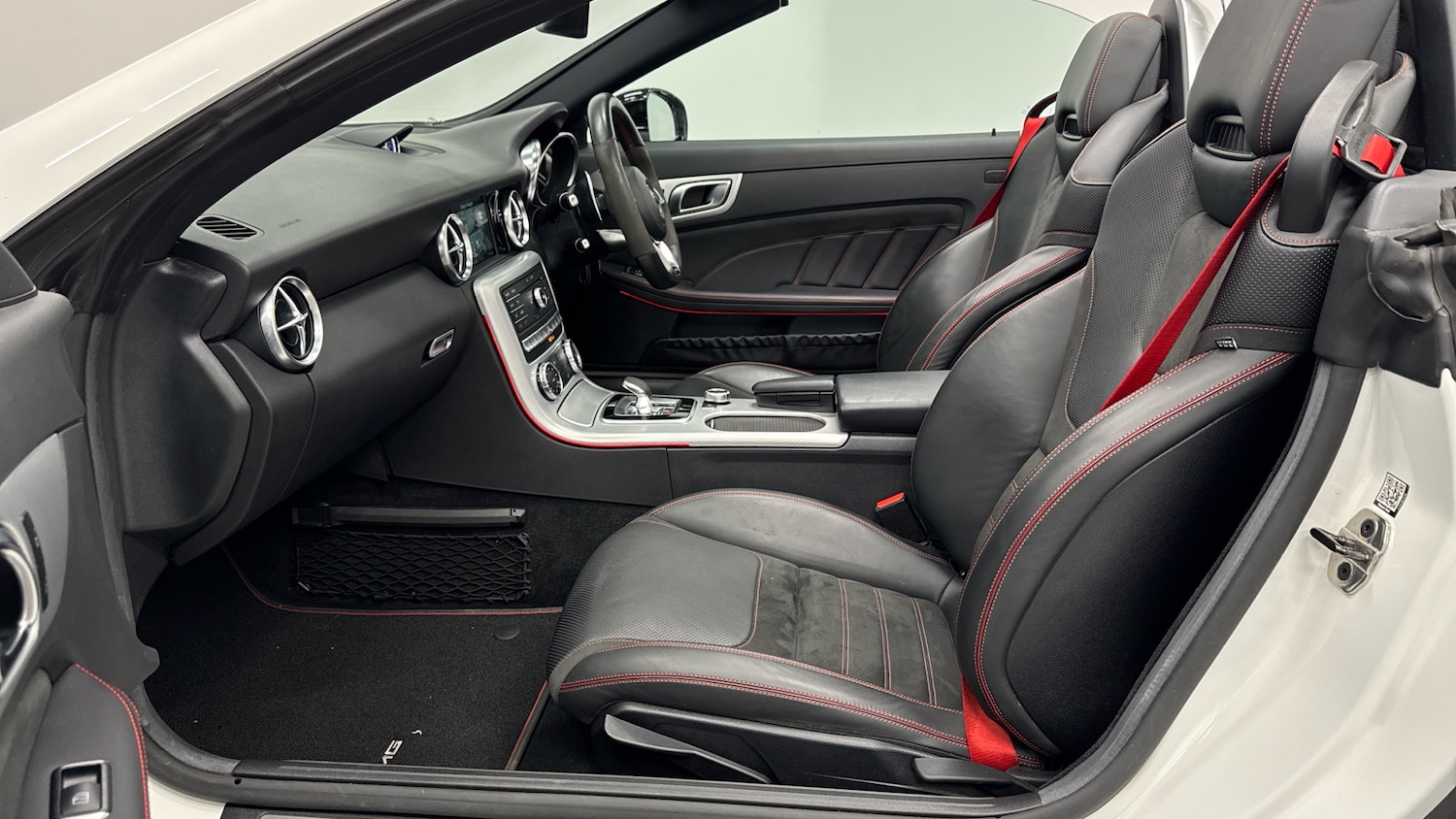 Used Mercedes-Benz SLC 2019 for sale - 76599910: Photo 16